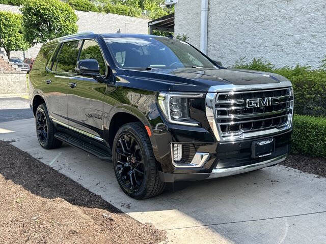 2023 GMC Yukon SLT