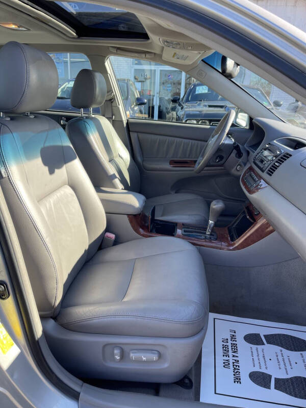 2005 Toyota Camry XLE V6