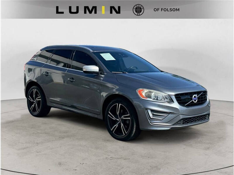 2017 Volvo XC60 T6 R-Design