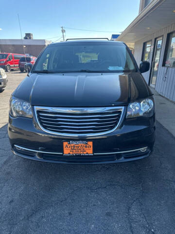 2012 Chrysler Town and Country Touring