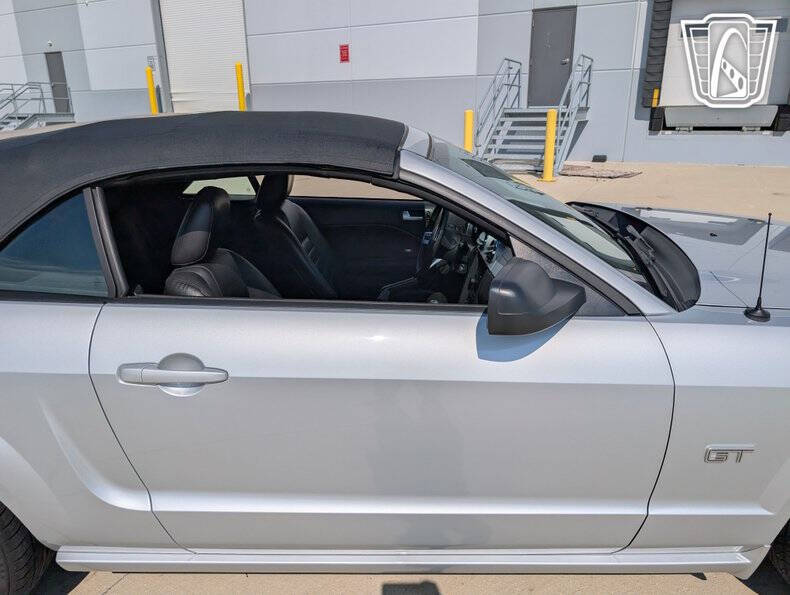 2005 Ford Mustang