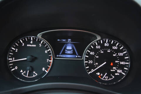 2017 Nissan Pathfinder S