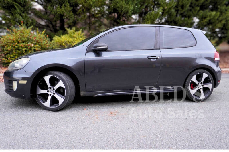 2010 Volkswagen GTI Base's photo