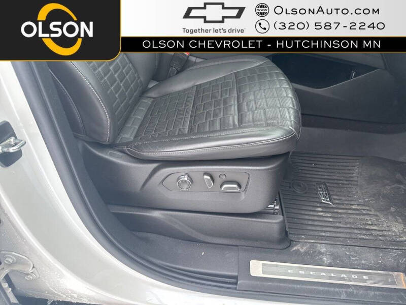 2022 Cadillac Escalade ESV Premium Luxury Platinum