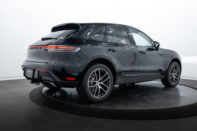 2025 Porsche Macan