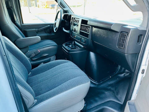 2019 Chevrolet Express 2500