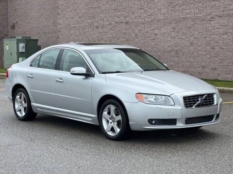 2009 Volvo S80 for sale at NeoClassics in Willoughby OH