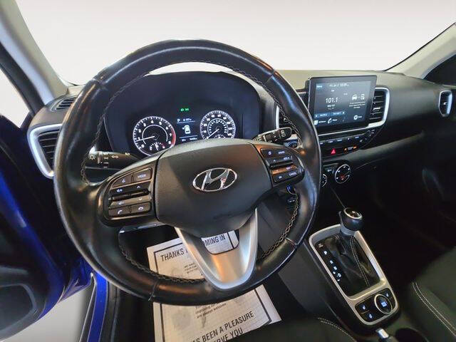 2021 Hyundai Venue SEL