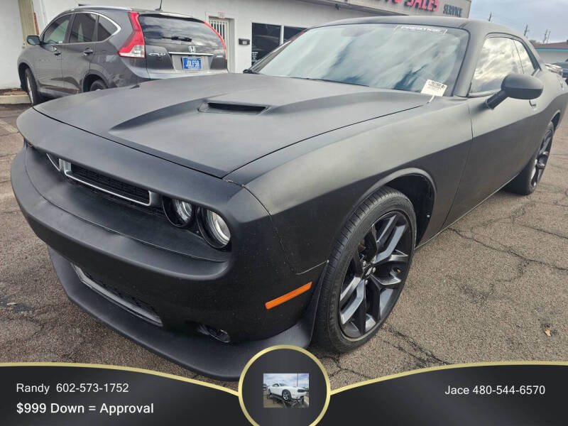 2019 Dodge Challenger SXT's photo