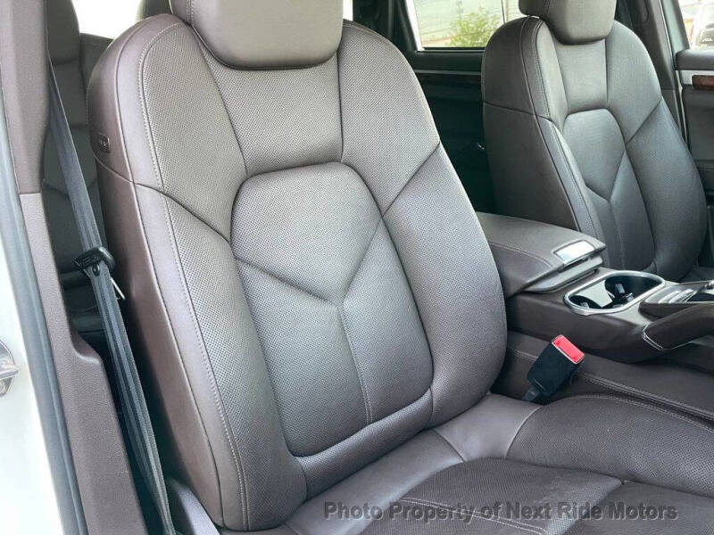 2011 Porsche Cayenne S