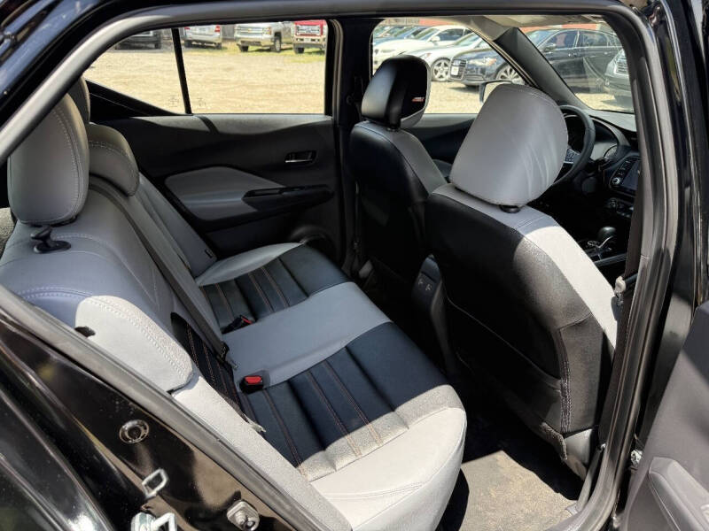 2024 Nissan Kicks SR
