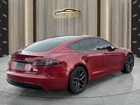 2023 Tesla Model S Plaid