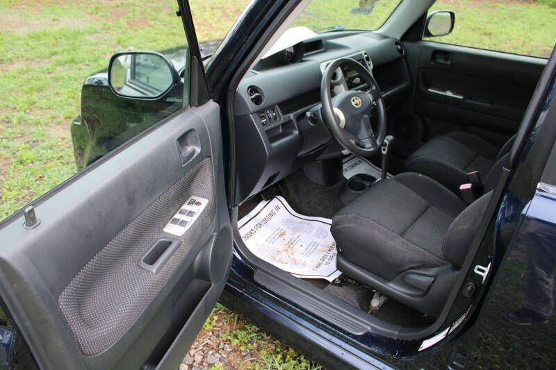 2005 Scion xB