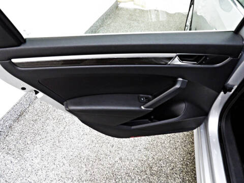 2017 Volkswagen Passat 1.8T SE