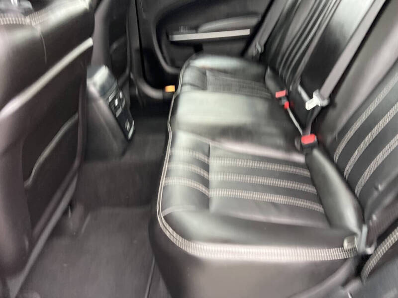 2023 Chrysler 300 S V6