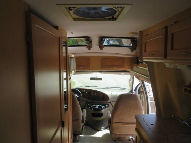 2006 Ford E-Series E-350 SD