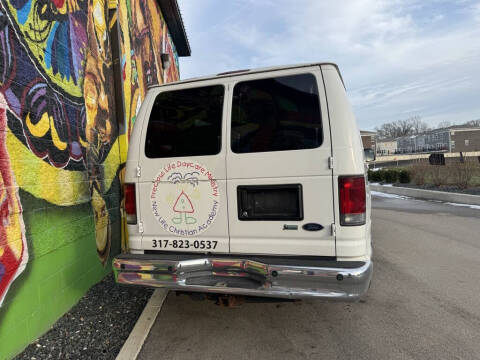 2010 Ford E-Series E-350 SD XLT