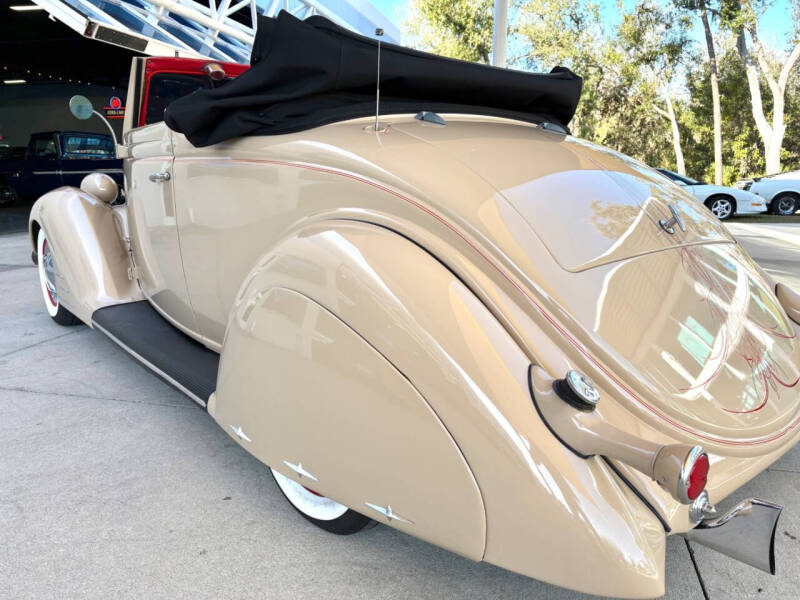 1936 Ford Model 68