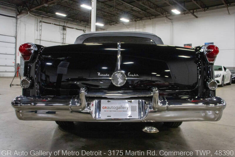 1955 Oldsmobile 98 Starfire
