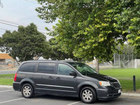 2012 Chrysler Town and Country Touring