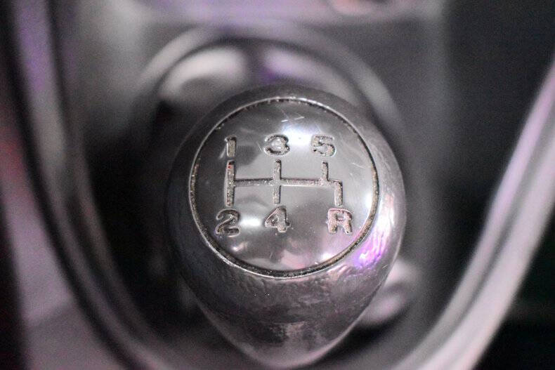 2004 Ford Mustang Deluxe