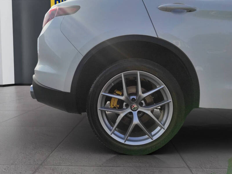 2018 Alfa Romeo Stelvio Ti Sport