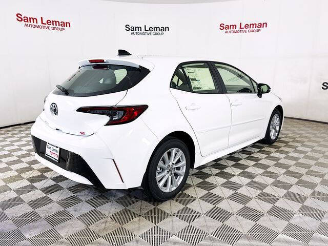 2026 Toyota Corolla Hatchback SE