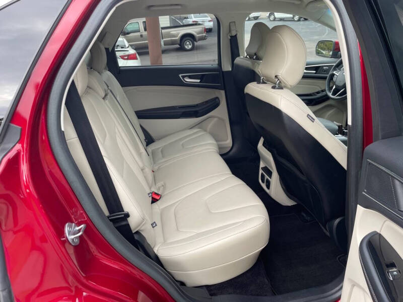 2017 Ford Edge Titanium