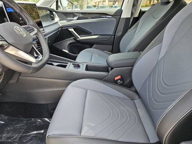 2025 Volkswagen Tiguan SE