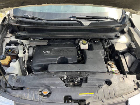 2017 Nissan Pathfinder S