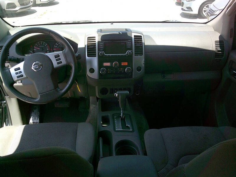 2017 Nissan Frontier Desert Runner