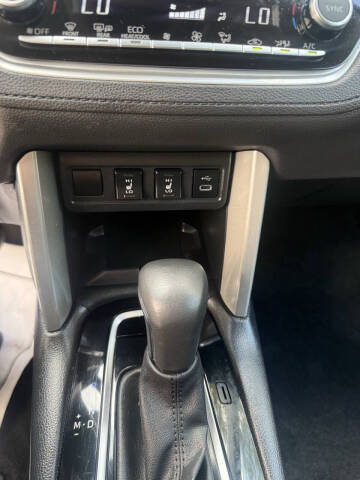 2024 Toyota Corolla Cross XLE