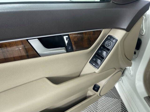 2012 Mercedes-Benz C-Class C 300 Luxury 4MATIC