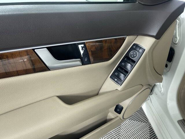 2012 Mercedes-Benz C-Class C 300 Luxury 4MATIC