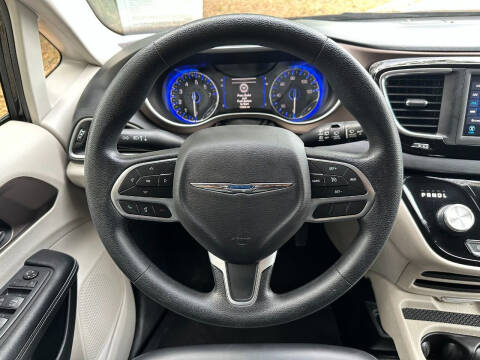 2020 Chrysler Voyager LXi