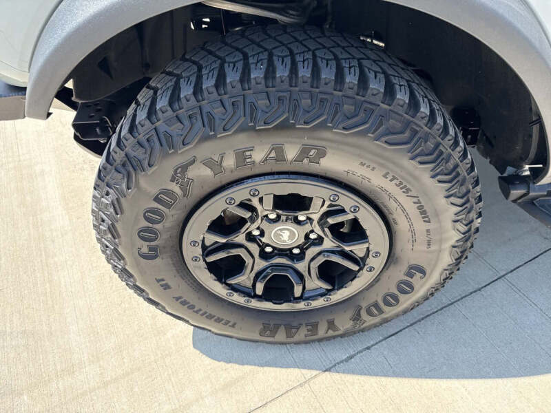 2022 Ford Bronco Base Advanced