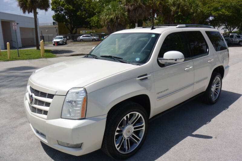 2014 Cadillac Escalade Premium
