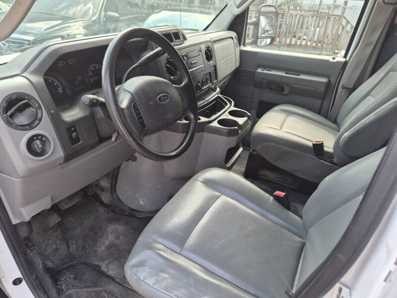 2014 Ford E-Series E-150