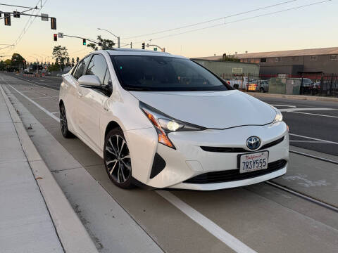 2016 Toyota Prius Three