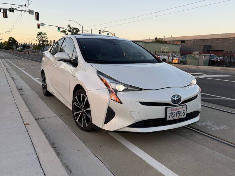 2016 Toyota Prius Three