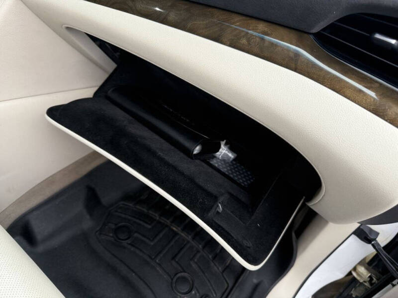 2018 Cadillac Escalade ESV Standard