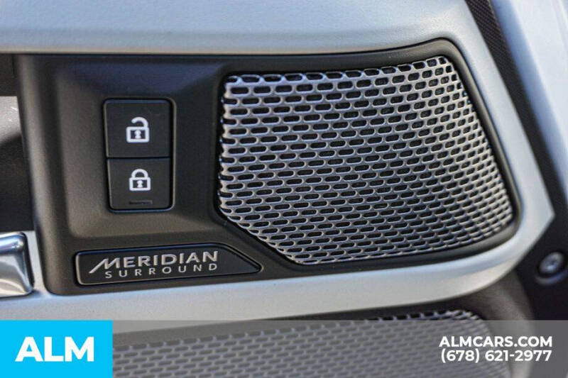 2023 Land Rover Defender 110 X-Dynamic SE