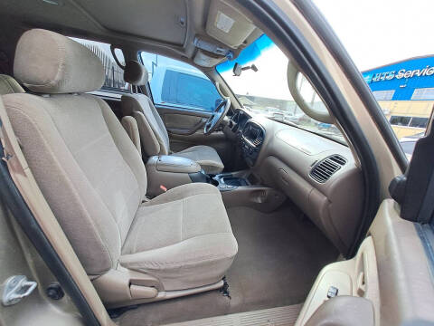 2002 Toyota Sequoia SR5