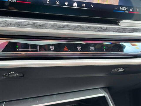 2025 BMW 7 Series 740i xDrive