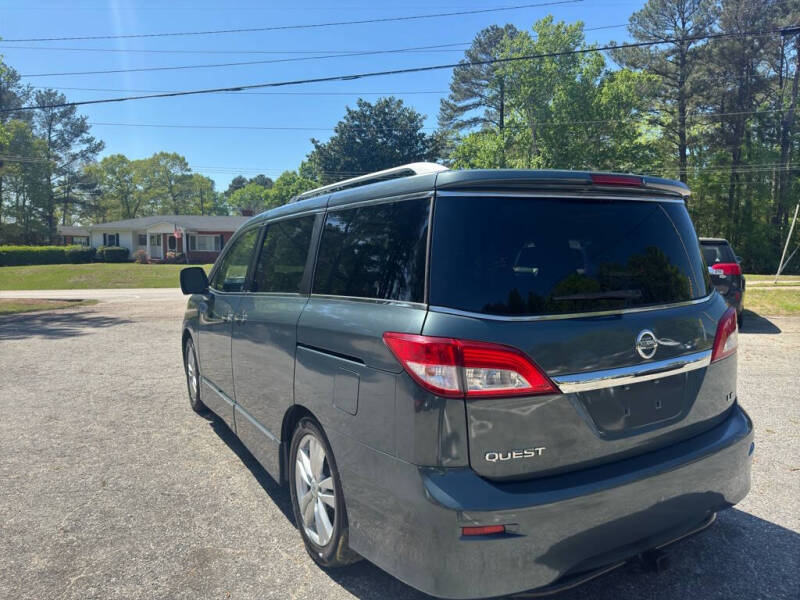 2013 Nissan Quest
