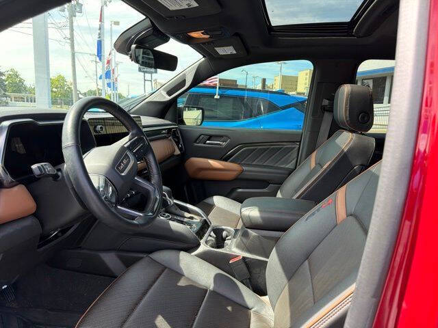 2023 GMC Canyon AT4