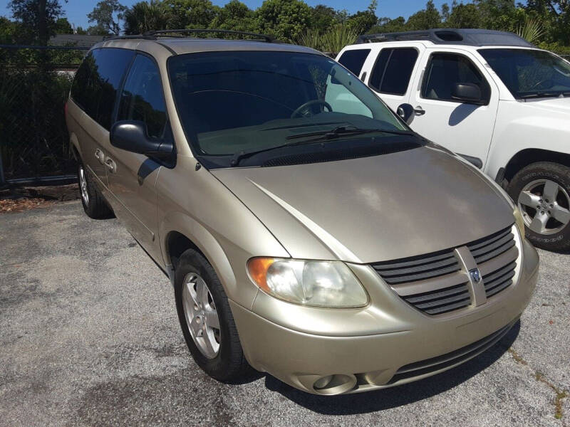 2007 Dodge Grand Caravan for sale at Easy Credit Auto Sales in Cocoa FL