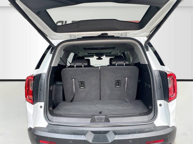 2022 GMC Acadia AT4