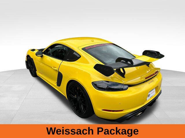 2024 Porsche 718 Cayman GT4 RS