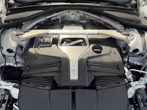 2023 Aston Martin DBX 707